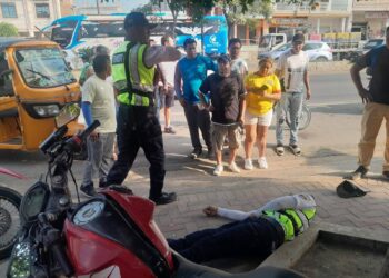 Asesinan a agente de tránsito en ataque armado en Isidro Ayora