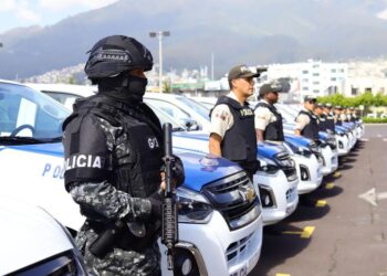 Alcalde Darío Macas entregará 15 camionetas a la Policía Nacional para Puerto Bolívar