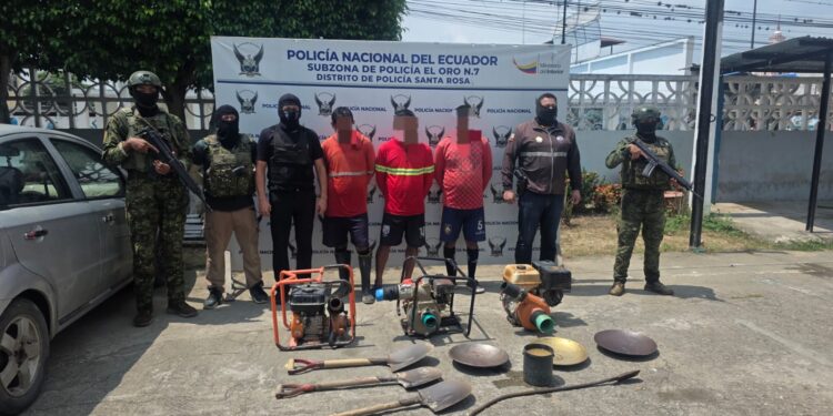 Operativo conjunto contra la minería ilegal en Torata deja tres aprehendidos e inhabilitación de maquinaria