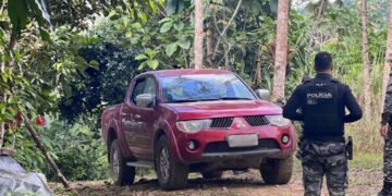 Investigan hallazgo de tres personas fallecidas dentro de camioneta en zona minera de Zaruma