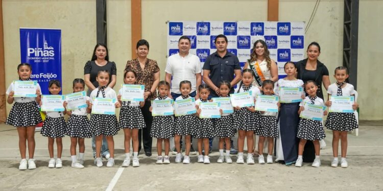Moromoro clausura cursos vacacionales con exhibición de danza y deporte
