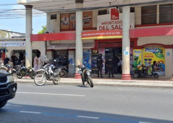 Violento robo bajo la modalidad sacapintas alarmó al centro de Machala