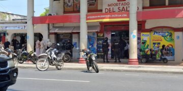 Violento robo bajo la modalidad sacapintas alarmó al centro de Machala