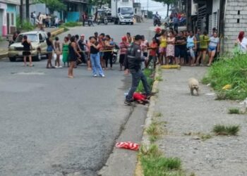 Acribillan a un motociclista en plena vía pública ante la mirada desgarradora de su familia en Quevedo
