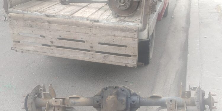 Un ciudadano detenido tras presunto hurto de autopartes en el centro de Machala