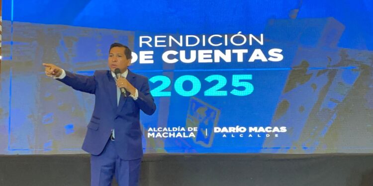 Darío Macas presentó línea de crédito de $44 millones durante su rendición de cuentas