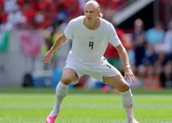 Noruega venció a Costa de Marfil con gol de Haaland y se convirtió en el primer europeo clasificado a octavos