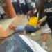 Terror en los exteriores de un plantel educativo: Sicarios asesinan a un hombre y dejan dos heridas en Manta