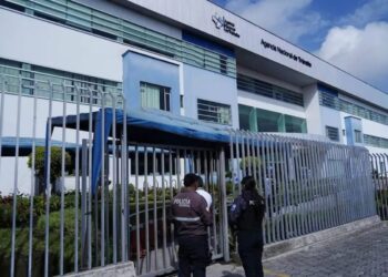 Chats telefónicos destapan mafia de venta de licencias de conducir sin exámenes en la ANT