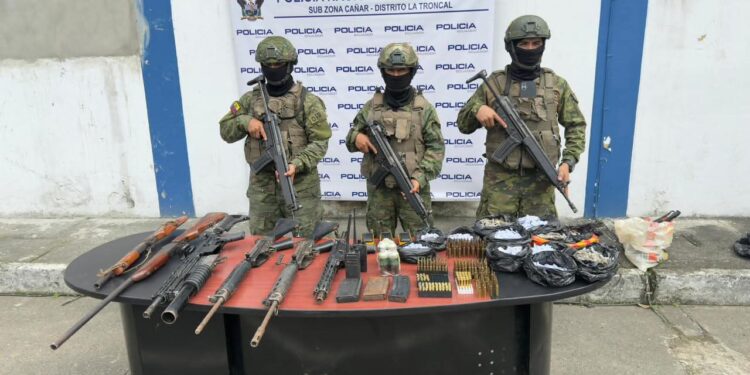 Fuerzas del orden localizan ocultamiento con pertrechos y dosis de sustancias catalogadas en la provincia