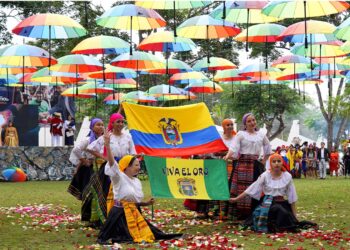 Carreras de Educación Básica de la UTMACH celebraron el festival ancestral del Inti Raymi