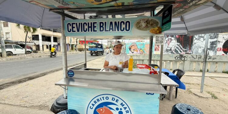 Un grupo de mujeres convirtió el ceviche blanco en un snack y una oportunidad para salir adelante