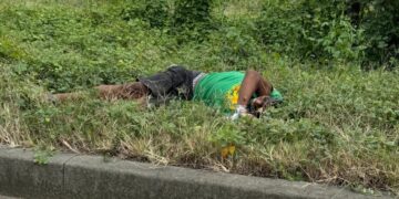 Investigan la muerte violenta de un joven de 18 años en la vía Chone–Canuto