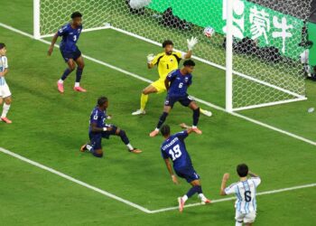Argentina sobrevive al sueño de Cabo Verde y avanza tras ganar un partidazo de 3-2 en tiempos extra