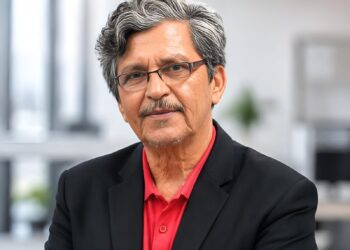 Instituciones y sectores culturales unifican fuerzas para impulsar la postulación del poeta orense Roy Sigüenza al Premio Nacional Eugenio Espejo 2026