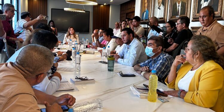 Concejo de Machala aprueba por unanimidad 30 días de vacaciones para el alcalde Darío Macas