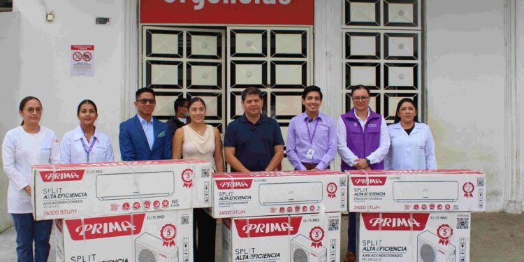 Corporación Palmar dona equipos de climatización al Hospital General Teófilo Dávila para fortalecer la atención médica