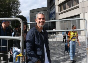 Asambleísta con orden de prisión preventiva sigue recibiendo su salario en la Asamblea
