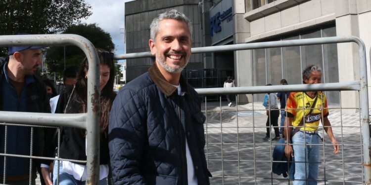 Asambleísta con orden de prisión preventiva sigue recibiendo su salario en la Asamblea