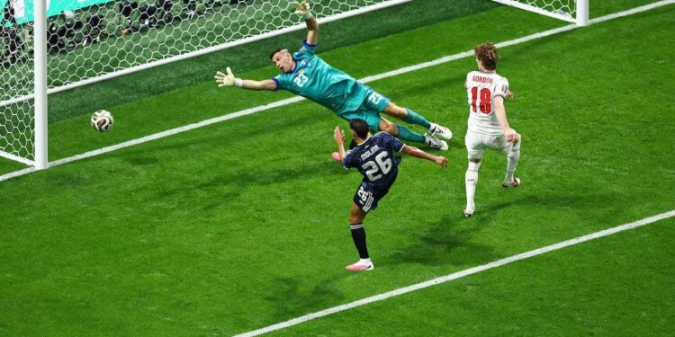 Argentina protagoniza una remontada épica, derrota a Inglaterra y jugará la final del Mundial