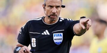 Slavko Vinčić dirigirá la final del Mundial entre España y Argentina