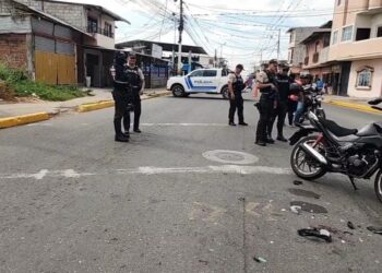 Choque entre dos motocicletas deja dos heridos, uno de ellos de gravedad, en Santa Rosa