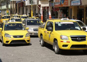 Ciudadanos denuncian cobros de $1,50 por la carrera mínima de taxi en Puyo