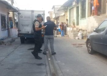 Médico fue asesinado frente a su vivienda en Guayaquil; días antes habrían intentado llevárselo