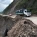 Suspenden paso de buses y vehículos pesados en la vía Cuenca-Girón-Pasaje por daños en la carretera