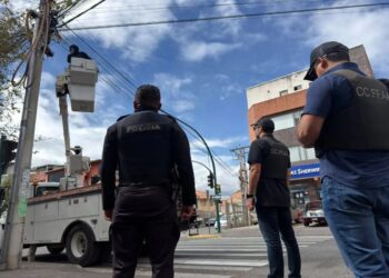 1.150 cámaras irregulares fueron retiradas en Ecuador y algunas vigilaban los movimientos de policías