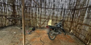 Recuperan motocicleta robada durante operativo en ciudadela Los Ángeles