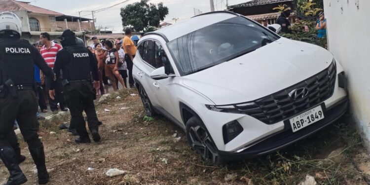 Ataque armado deja un policía muerto cerca del mercado 18 de Noviembre