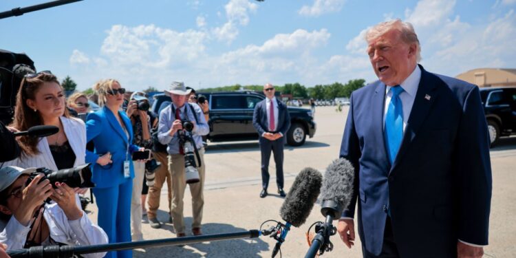 Trump se reúne con líderes tecnológicos para abordar el futuro de la IA