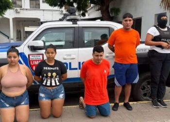 Cinco personas fueron detenidas por exigir $5.000 para devolver un vehículo robado