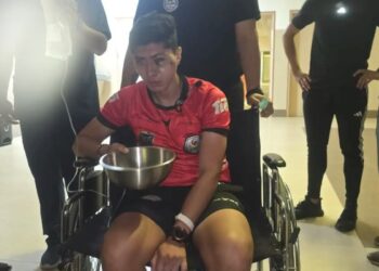 Árbitro terminó herido tras recibir una pedrada durante un partido de fútbol en Ecuador